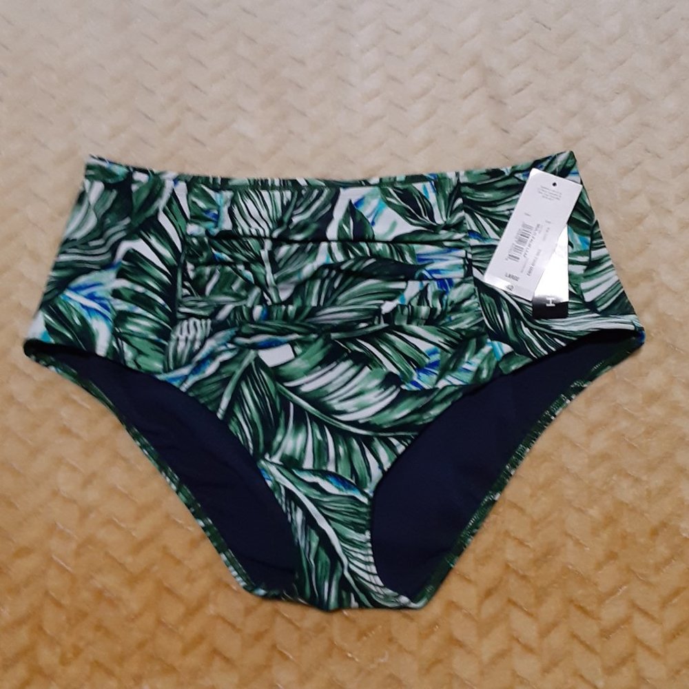 Women's Mix & Match Separates. Floral bottoms by a.n.a. L-$42.00